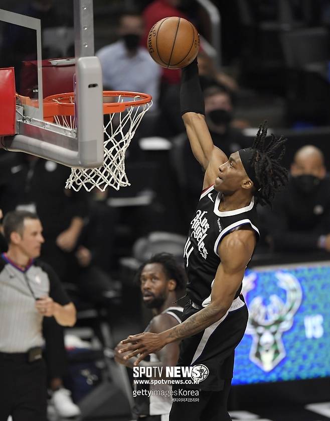 ▲ 덩크슛하는 테렌스 맨.