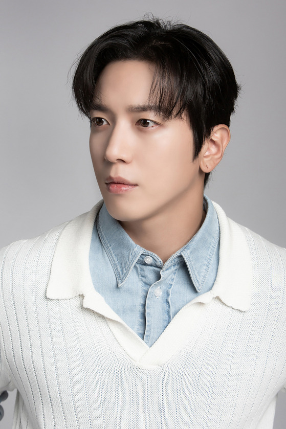 Jung Yong-hwa [FNC ENTERTAINMENT]