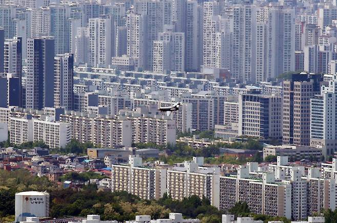 경기 광주시 남한산성에서 바라본 서울 강남권 아파트 단지. (사진=연합뉴스)