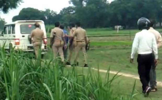 인도에서 끔찍한 아동 성폭행 사건이 잇따라 발생했다. 22일 인도 NDTV는 우타르프라데시주의 한 마을에서 8살 여아의 변사체가 발견돼 경찰이 수사에 나섰다고 보도했다./자료사진