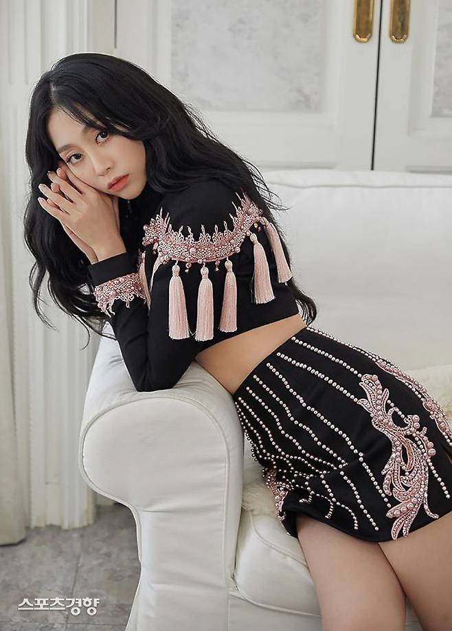 러블리즈 멤버 서지수가 코로나19 확진 판정을 받음에 따라 격리 조치에 들어간다. 소속사 제공