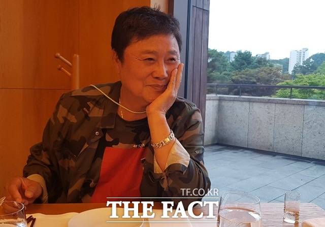 남진은 가요계의 '영원한 오빠'로 인정받는 국민가수. 그의 인생곡 '님과 함께'는 빠르고 신나는 탱고 음악이 남진 특유의 유쾌한 이미지와 잘 어울린 곡이다. /강일홍 기자