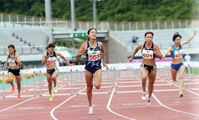 ê¹€êµ­ì˜ ë„ì¿„í–‰ ë¬´ì‚° ìœ¡ìƒ ë‚¨ìž 100m ì˜¬ë¦¼í