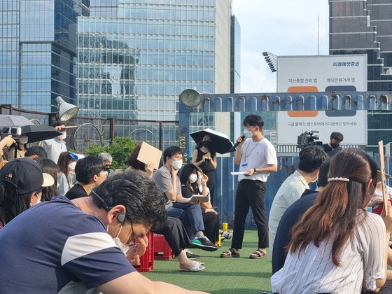 27일 서울 종각역 인근에서 국민건강보험공단과 서울교통공사의 젊은 직원들이 한자리에 모여 공정한 채용 정착을 촉구하는 '공정문화제'를 열었다. 이가람 기자
