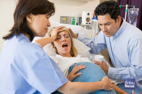 막달출산교실에서 가장 핵심적으로 알려주는게 바로 출산힘주기 호흡이다. 미리 연습하기 힘들기 때문에 상상하면 상상할수록 도움이 되는 호흡법이다.&nbsp;ⓒ베이비뉴스