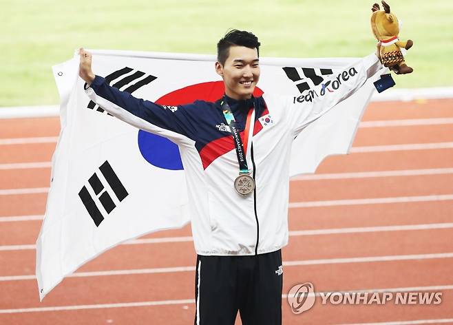 2018년 아시안게임에서 은메달을 딴 우상혁 [연합뉴스 자료사진]