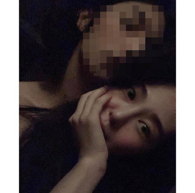 권민아의 양다리 논란이 지속되고 있다. 권민아 SNS