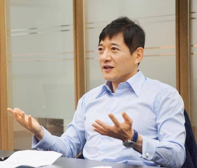 (서울=연합뉴스) 서홍민 엠투엔 회장이 연합뉴스와의 인터뷰에서 신라젠 인수를 계기로 국내 바이오 벤처 펀드를 조성하는 계획을 밝히고 있다. 2021.07.05. [신라젠 제공. 재판매 및 DB 금지]