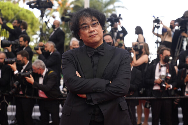 South Korean filmmaker Bong Joon-ho poses for a photo at the 74th Cannes Film Festival on Tuesday. (AFP/Yonhap News)