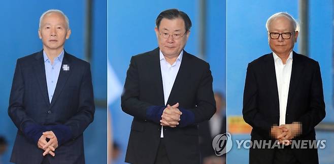 '특활비 상납' 전직 국정원장 3명 실형 확정 (서울=연합뉴스) 박근혜 정부 당시 청와대에 특수활동비를 제공한 혐의로 재판에 넘겨진 남재준·이병기·이병호 전 국가정보원장들의 실형이 확정됐다. 
 사진은 남재준(왼쪽부터), 이병기, 이병호 전 국정원장이 2018년 6월 서울 서초구 서울중앙지법에서 열린 선고공판에서 실형을 선고받은 뒤 호송차로 향하는 모습. 2021.7.8 [연합뉴스 자료사진] photo@yna.co.kr