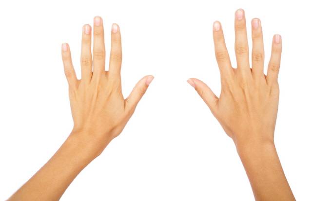 손등에 핏줄이 두드러지는 상태는 ‘손등 정맥류’다./사진=클립아트코리아