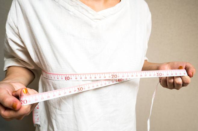 노르웨이 여성이 신종 코로나바이러스 감염증(코로나19) 백신을 맞은 후 가슴이 커졌다고 주장해 논란이 되고 있다. 사진은 기사 내용과 직접적 관련 없음. /사진=게티이미지뱅크