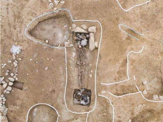 경주 탑동유적 목곽묘 2호 [사진 한국문화재재단]