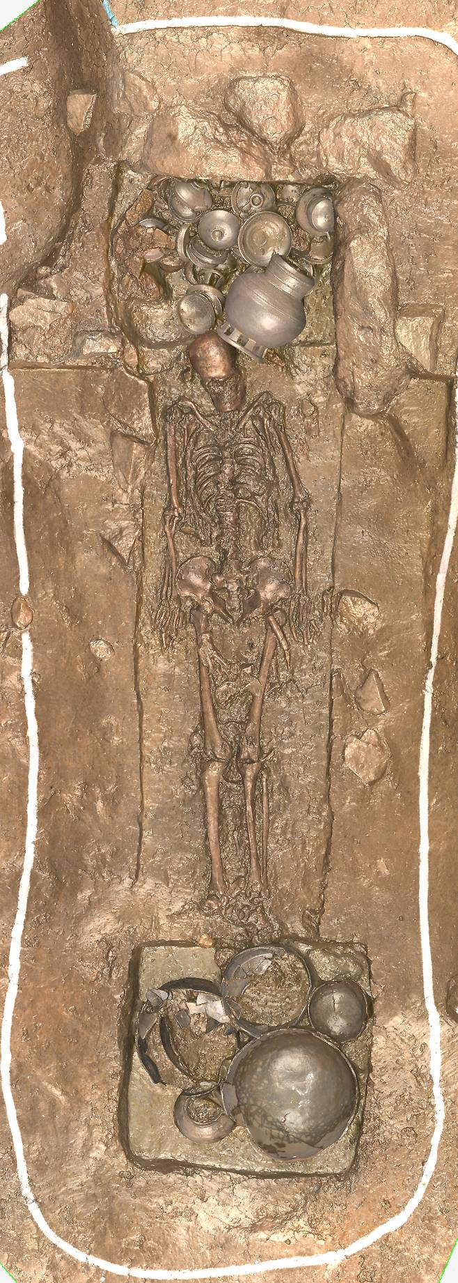 지금까지 발견된 최장신 고대 피장자가 경주 탑동유적에서 확인됐다.