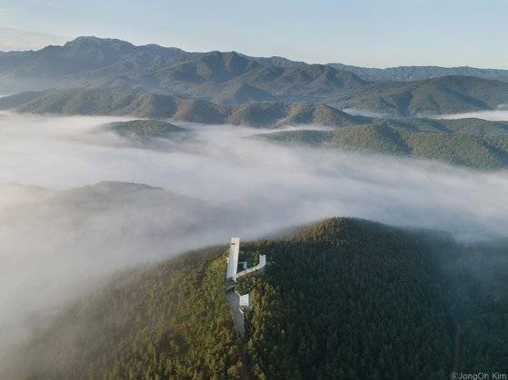포르투칼 건축가 알바로 시자가 설계한 사유의 공간 '소요헌'의 모습. ［사진 김종오 작가］