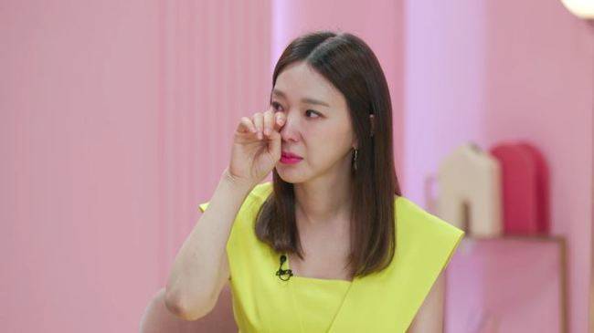 Lee Hye Young Adolescence Daughter After Remarriage She Laughed On Sns Tears Dolsingles