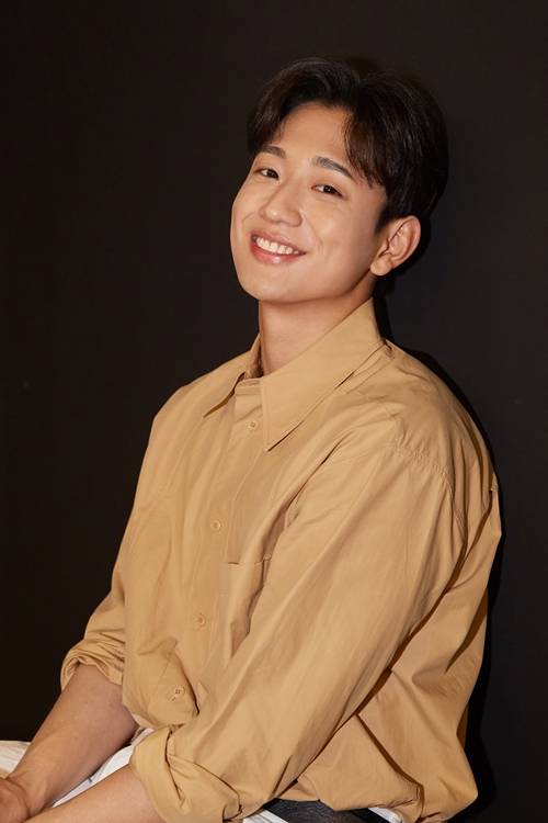 배우 신현승의 A부터 Z까지, 사소한 모든 것을 들여다본다. 사진=씨제스엔터테인먼트