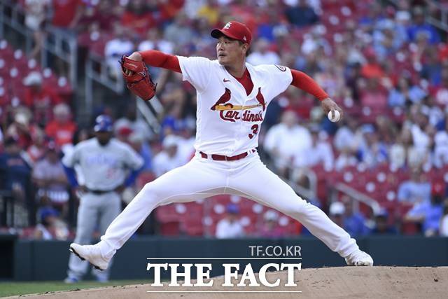 23일 시카고 컵스전에서 시즌 6승을 거둔 김광현이 다이나믹한 피칭으로 타자를 상대하고 있다./세인트루이스(미 미주리주)=AP.뉴시스