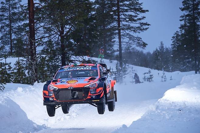 2021 WRC 북극 랠리에 참가중인 현대자동차. /현대자동차