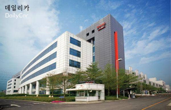 TSMC 대만 본사 전경 </figcation>