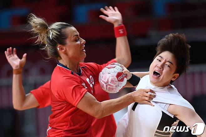 여자 핸드볼 한국과 노르웨이의 경기 © AFP=뉴스1