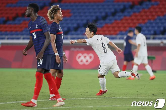 올림픽 축구에서 일본이 프랑스를 4-0으로 완파했다. © AFP=뉴스1