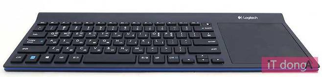 터치패드 키보드 오른쪽에 위치한 경우(로지텍 TK820)