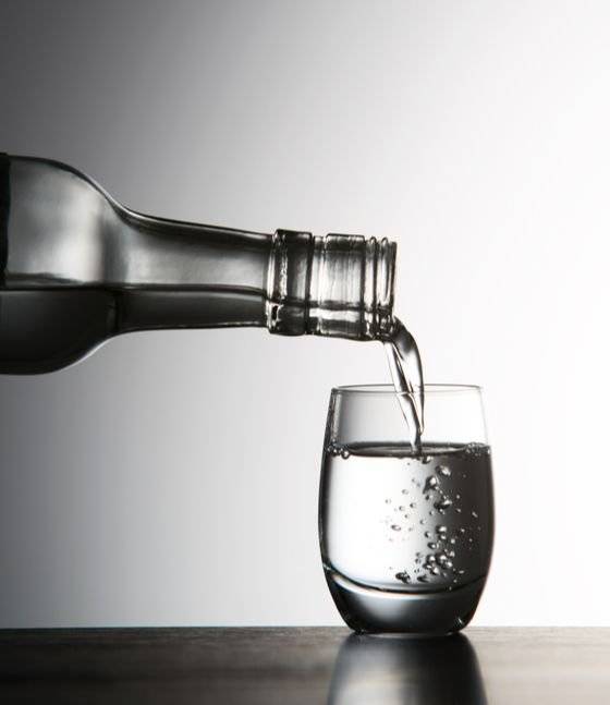 약 900년 전부터 빚기 시작한 삼해소주는 서울 전통주로 주로 양반들이 마셨던 고급 술이다. 45도의 증류주로, 높은 도수에 비해 목 넘김이 부드럽고 향이 풍부하다. [사진 삼해소주가]