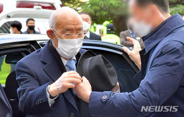 지난해 11월 30일 광주지방법원 출석 당시 모습