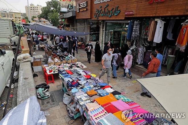 이란의 거리 노점상 [AFP=연합뉴스 자료사진]