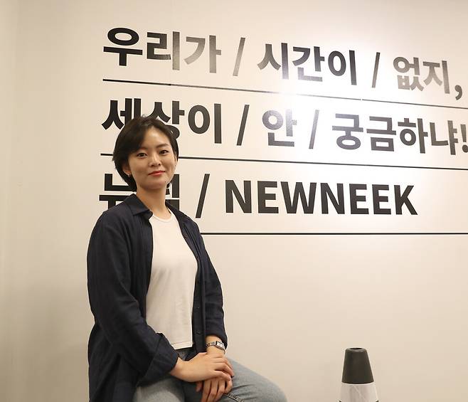 지난 3일 서울 마포구 뉴닉 사무실에서 김소연 대표가 <한겨레>와 인터뷰를 하고 있다. 강창광 선임기자 chang@hani.co.kr