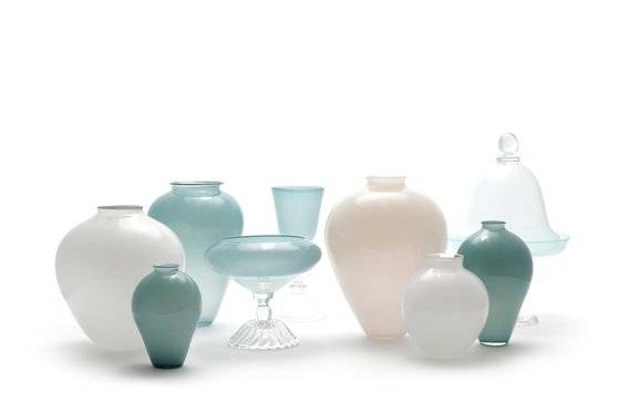 안나리사 알라스탈로, 항아리 연작 외, 유리, 블로잉, 2020. 서울공예박물관 소장. [사진 서울공예박물관]