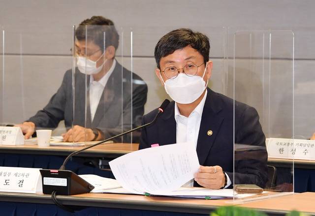 [세종=뉴시스] 안도걸 기획재정부 차관이 12일 서울 종로구 국민경제자문회의에서 열린 '제23차 국유재산정책심의위원회'에서 모두발언을 하고 있다. (사진=기재부 제공) *재판매 및 DB 금지