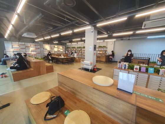 노들섬 내부 도서체험공간 '노을서가'. 박사라 기자.