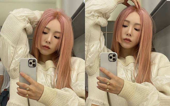 Girls Generation Taeyeon showed off her unconventional styling with a hipecut.On the 23rd, Taeyeon posted several photos on his Instagram with an article entitled One-headed Cat Eye Unforgettable Tab.In the photo, Taeyeon added a hipe cut to his pink hair to emit a deeper fairy beauty.He gave a chic charm with his tailed Ankaljin Cat eyes, and he showed cute looks such as shooting two shots with Pet.In Taeyeons extraordinary transform, Wonder Girls Yubin praised it as pretty; fans also praised it as too pretty, theres no fairy, cute!I can not forget everything of my sister and other comments.On the other hand, Taeyeon is appearing on tvN Amazing Saturday and will appear on JTBC Travel Battle - Pet Kissy which will be broadcasted on the 26th.