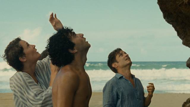 영화 ‘올드’ 스틸컷./사진제공=유니버설 픽쳐스