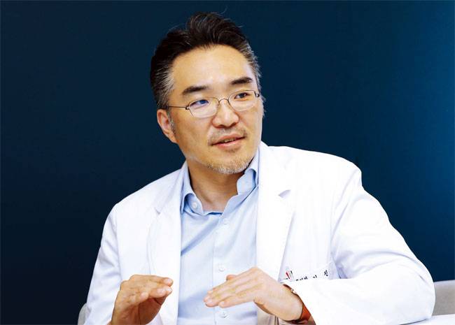 김진 고려대 안암병원 대장항문외과 교수고려대 의대 석·박사, 일본 게이오대 연수, 현 고려대 안암병원 기획실장 사진 고려대 안암병원