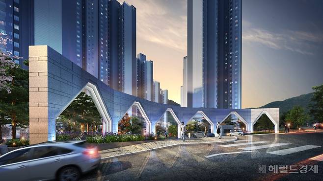 시선을 완전히 차단하는 벽 대신 사이사이가 비어 있는 프레임 형식의 '스트라다'. 단지 외부를 걷는 사람들도 잘 꾸민 조경시설을 감상할 수 있다. 사진은 부산 온천 동래래미안아이파크(2021년 12월 준공예정, 실시공은 이미지와 다를수 있음)[삼성물산 제공]