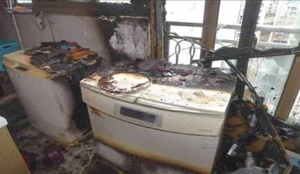 위니아딤채 2005년 9월 이전 모델 김치냉장고 화재 현장. (사진=산업통상자원부)