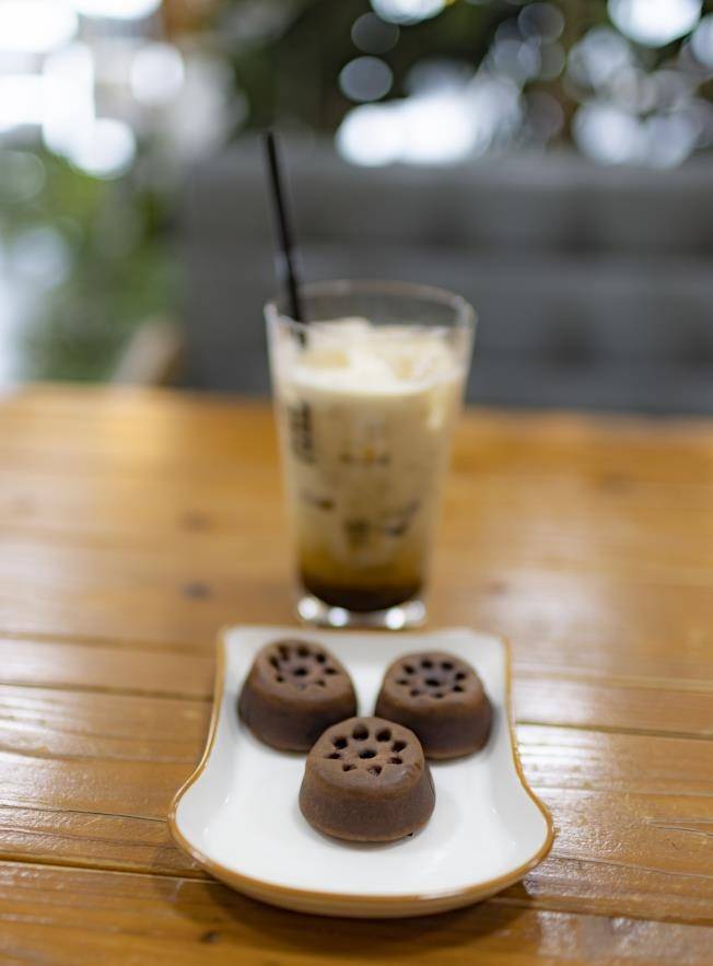 철암에서 맛볼 수 있는 탄광마을빵 [사진/성연재 기자]