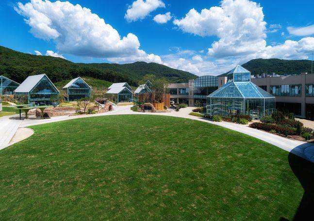 롯데프리미엄아울렛 ‘타임빌라스’가 오는 8일 프리 오픈을 거쳐 10일 그랜드 오픈한다.ⓒ롯데프리미엄아울렛