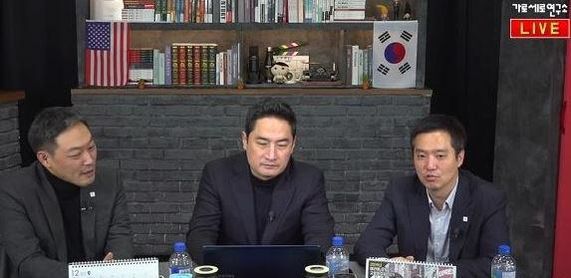 가세연 출연진. 왼쪽부터 김용호 기자, 강용석 변호사, 김세의씨