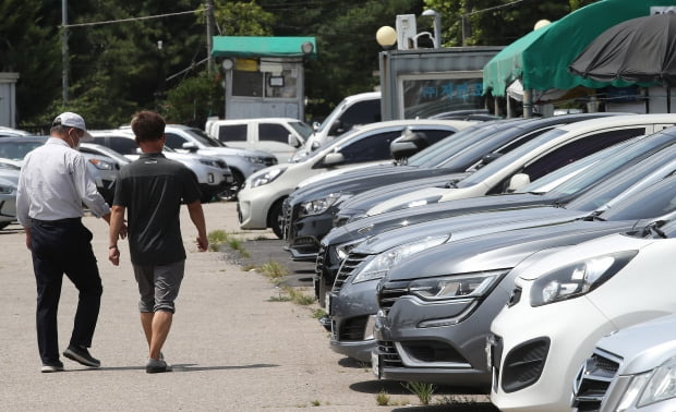 서울 성동구 장안평 중고차 매매시장 모습. 사진=뉴스1