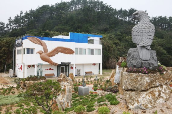 전남 신안군 흑산도 새공예박물관 전경