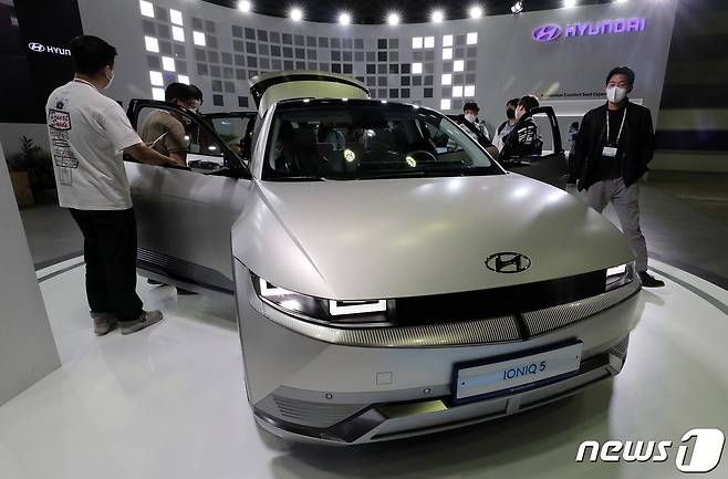 현대자동차의 '아이오닉5'  © News1 박세연 기자
