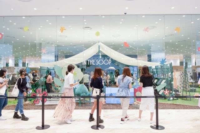 인더숲 팝업스토어