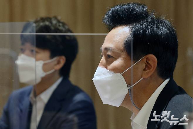 오세훈 서울시장이 국민의힘 이준석 대표와의 현안간담회에서 발언하고 있다. 국회사진취재단