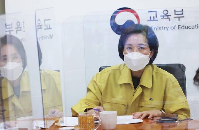 유은혜 부총리, 정은경 질병관리청장과 소아청소년 백신접종방안 논의 [교육부 제공=연합뉴스]