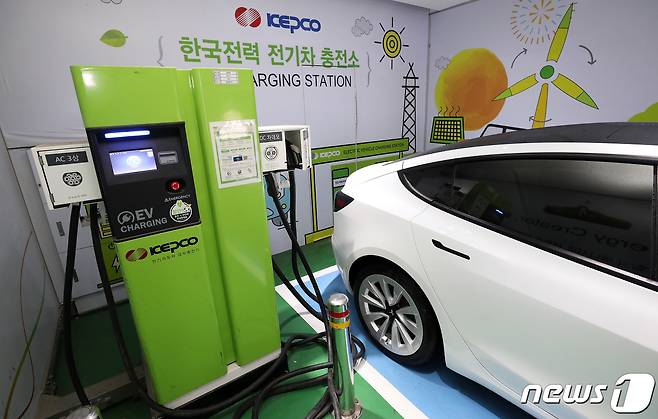 서울 중구 한국전력 전기차 충전소. 2021.9.7/뉴스1 © News1 박세연 기자