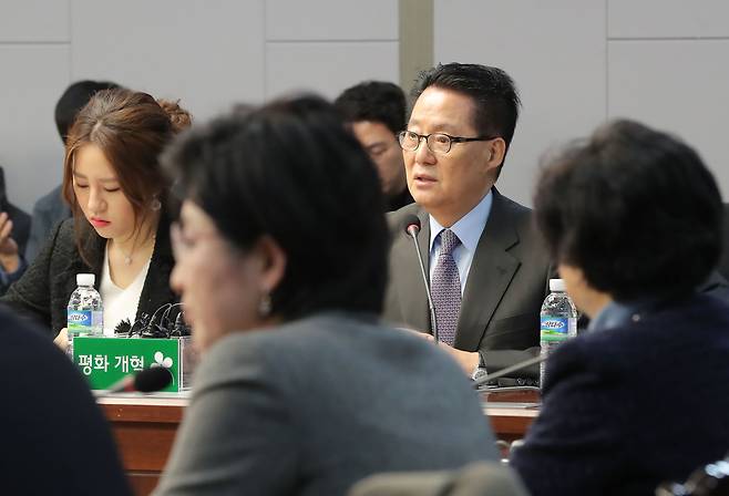 지난 2018년 1월 국회 의원회관에서 열린 국민의당지키기운동본부 전체회의에 당시 박 의원과 조성은 전 국민의당 비대위원이 참석하고 있다. /연합뉴스 자료사진